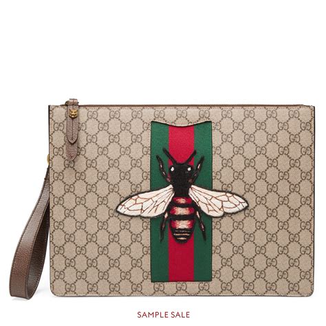 Pochette con ape GG Supreme di Gucci in Neutro 